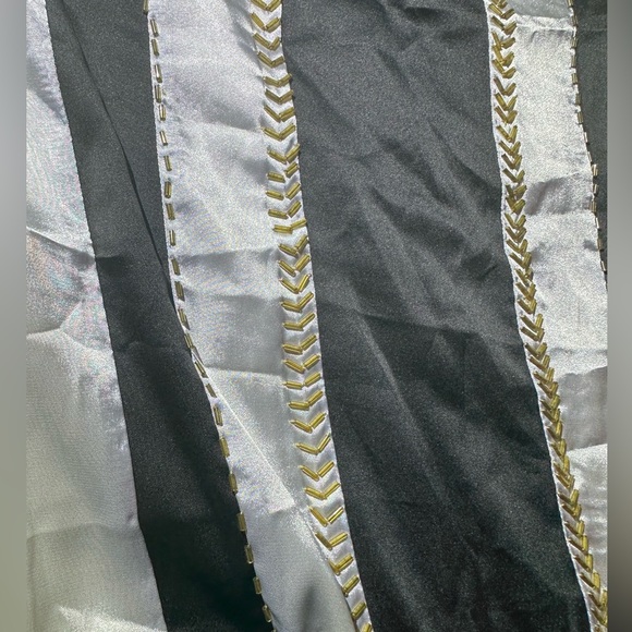 XOXO 💋 Mini Dress - Picture 6 of 6